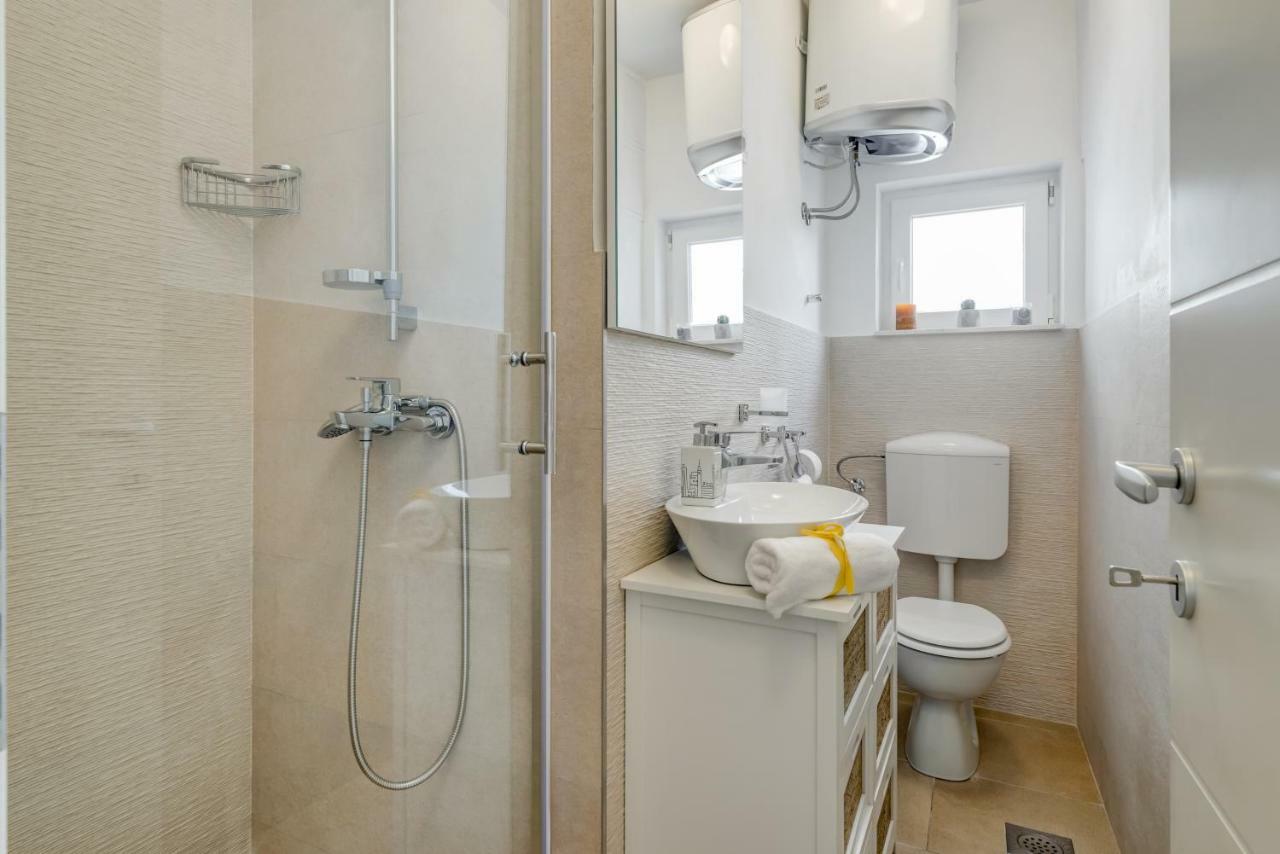 Chris'S Condo Сплит Экстерьер фото