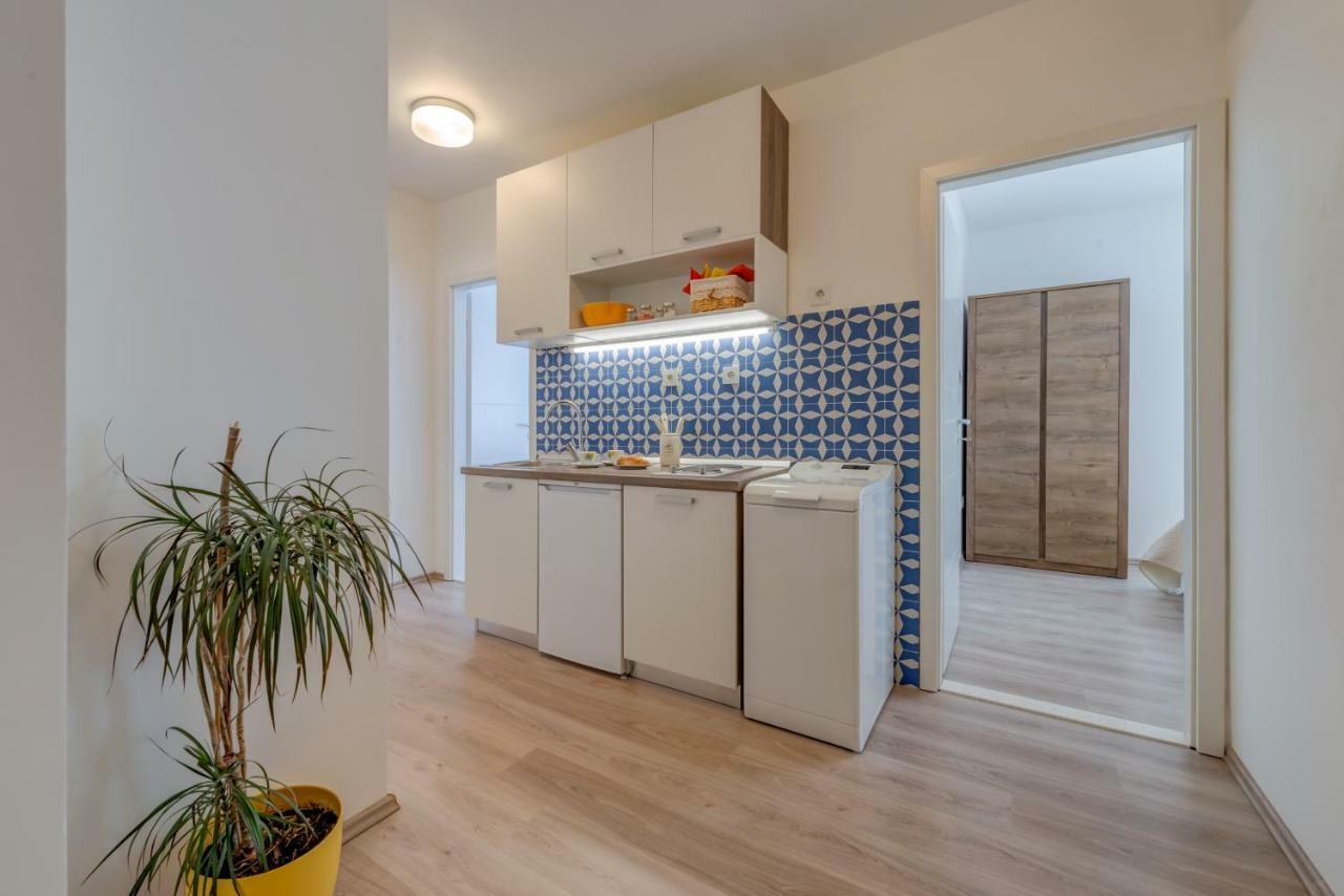 Chris'S Condo Сплит Экстерьер фото